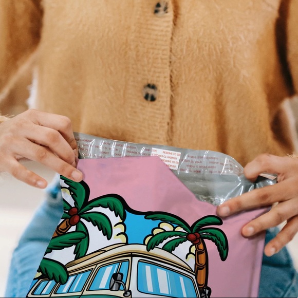 50 10X13 Poly Mailers Summer Days, Shipping Envelopes PRICE IS FIRM - Picture 8 of 9